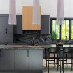 id-ology-european-modern-interior-design-kitchen-dark-cabinetry-pendants-01