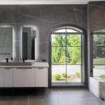 id-ology-european-modern-interior-design-primary-bath-marble-tile-dual-vanity-04