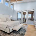 idology-–-overlook-escape-–-couch-mountain-–-fletcher-nc-–-custom-home-–-primary-bedroom-vaulted-beams-mountain-view-–-03