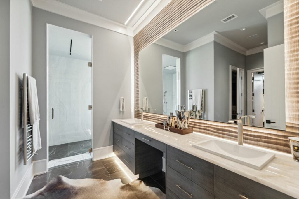 Small bathroom interior designers near me
