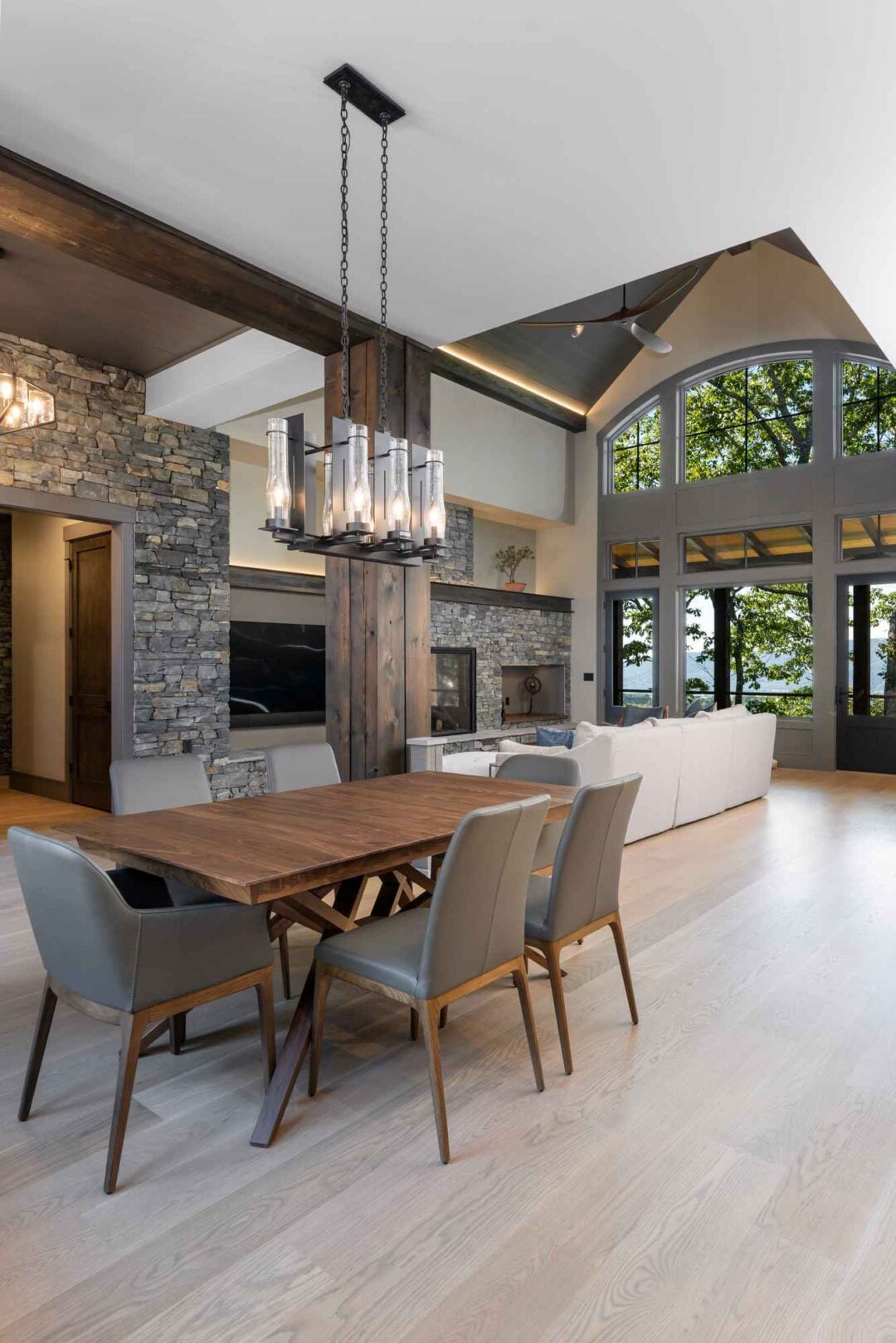 Crocket Ridge Craftsman